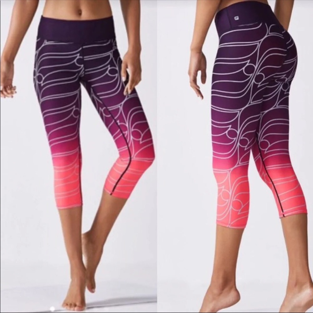 Fabletics Salar Powerhold Capri Reflective Coral